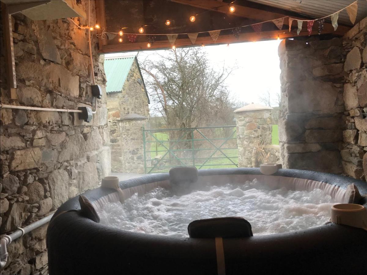 Mournes Family Cottage With Hot Tub Hilltown Bagian luar foto