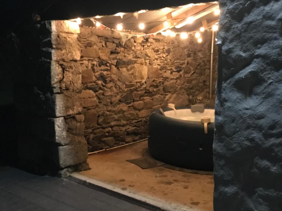 Mournes Family Cottage With Hot Tub Hilltown Bagian luar foto