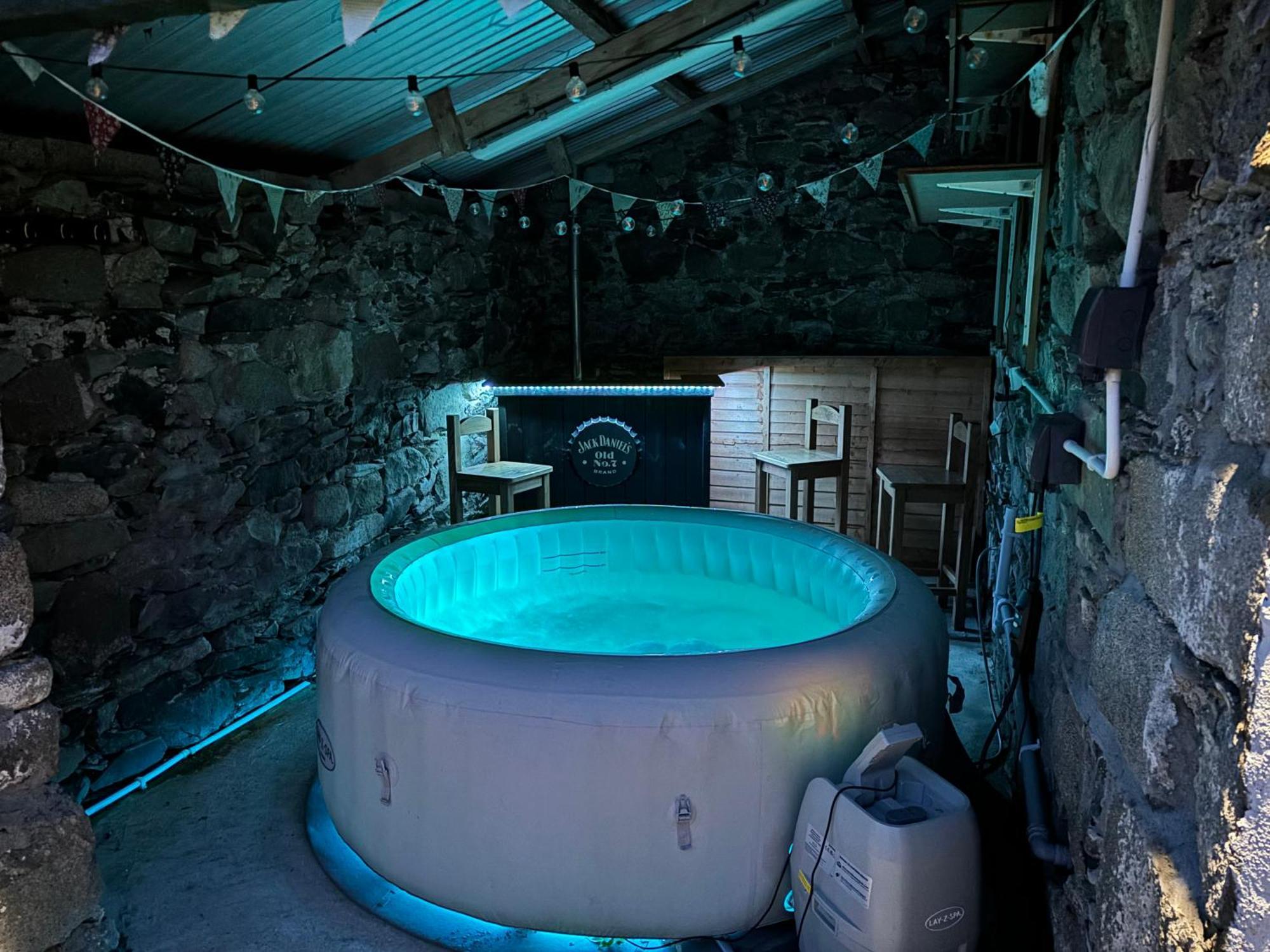 Mournes Family Cottage With Hot Tub Hilltown Bagian luar foto